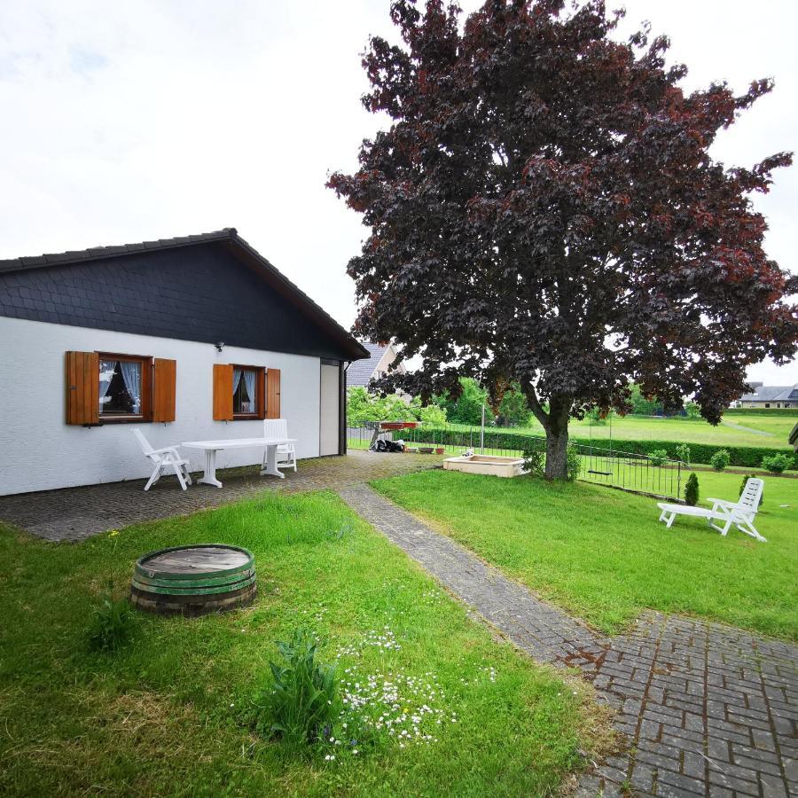 Bb19 Eifel-Ferienhaus Am Moseltal Mit Saunahaus Beuren  Kültér fotó